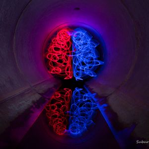 Preview wallpaper tunnel, neon, brain, light