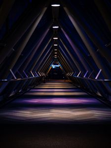 Preview wallpaper tunnel, perspective, triangle, distance