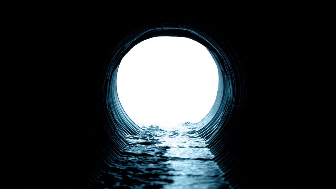 Wallpaper tunnel, pipe, water, light, dark