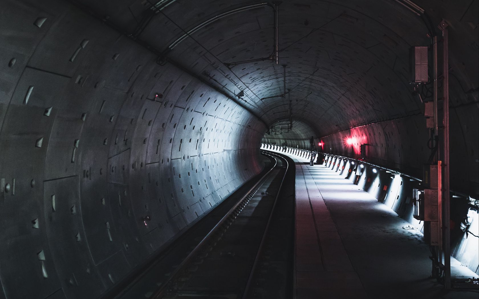 Download wallpaper 1680x1050 tunnel, rails, subway, dark widescreen 16: ...