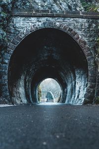 Preview wallpaper tunnel, road, construction, people