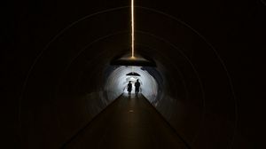 Preview wallpaper tunnel, silhouette, dark