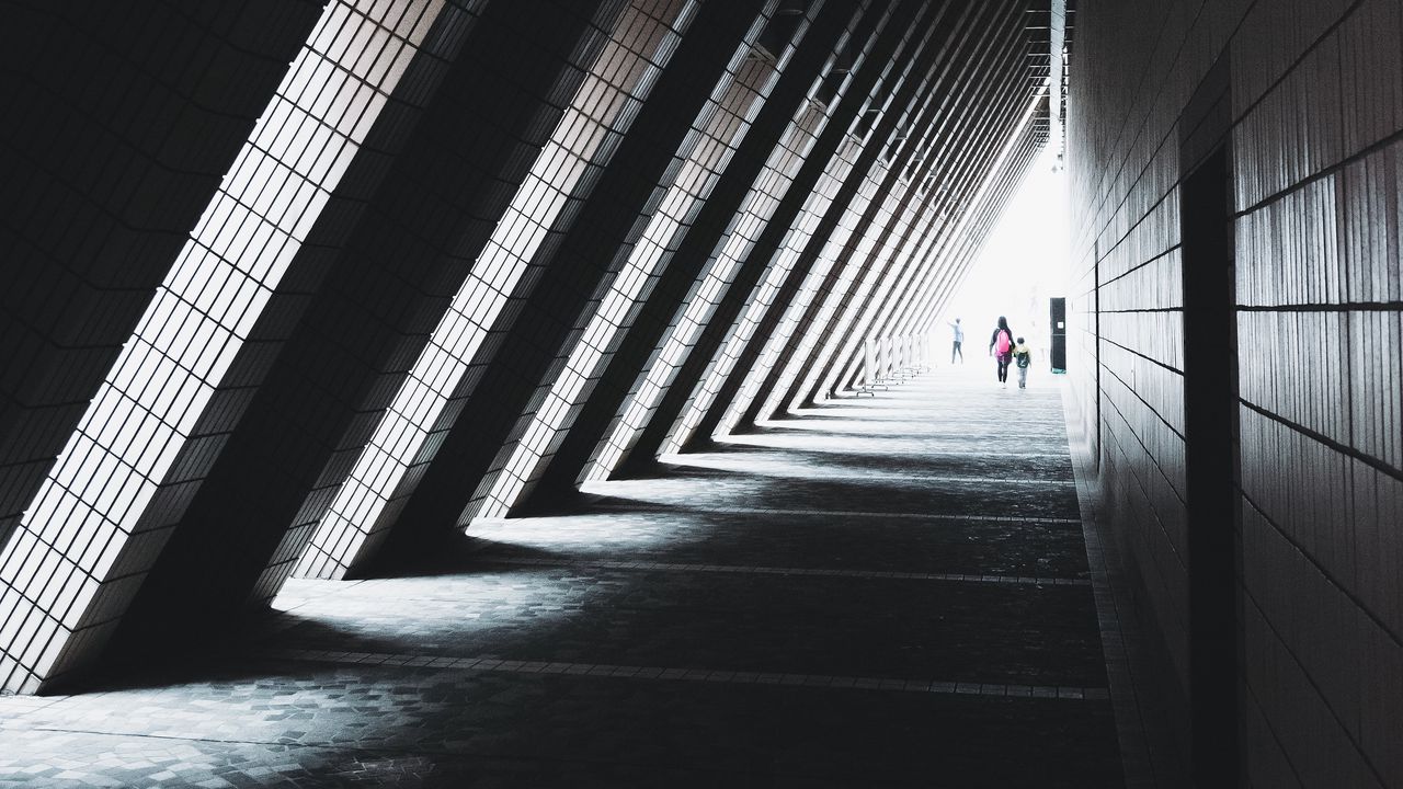 Wallpaper tunnel, silhouettes, people, architecture, triangular