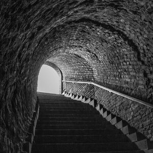 Preview wallpaper tunnel, stairs, bw, steps