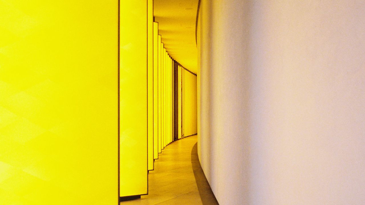 Wallpaper tunnel, twisting, yellow