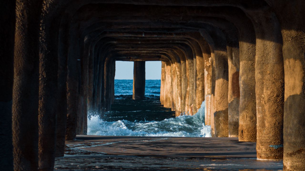 Wallpaper tunnel, water, waves, sand, pier