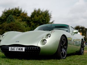 Preview wallpaper tvr, car, green