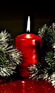 Preview wallpaper twigs, pine needles, christmas candle, surface