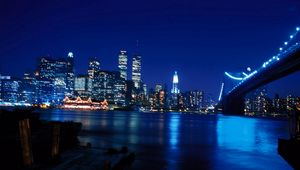 Preview wallpaper twin towers, new york, world trade center, skyscrapers, river, bridge, night, city, manhattan