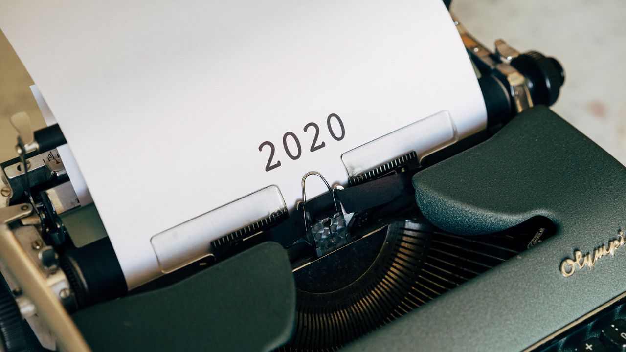 Wallpaper typewriter, 2020, inscription