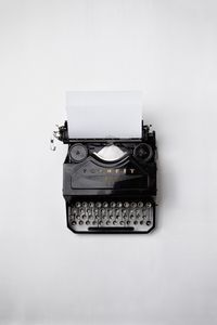 Preview wallpaper typewriter, keys, paper, retro, black and white
