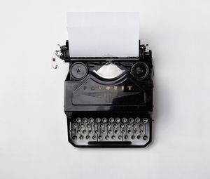 Preview wallpaper typewriter, keys, paper, retro, black and white