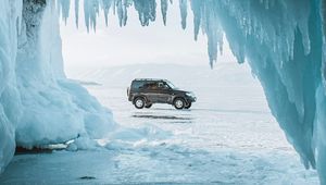 Preview wallpaper uaz patriot, uaz, car, brown, cave, ice, winter