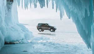 Preview wallpaper uaz patriot, uaz, car, brown, cave, ice, winter