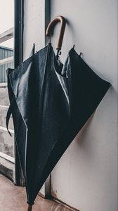 Preview wallpaper umbrella, black, wet, drops