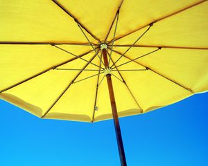 Preview wallpaper umbrella, yellow, blue