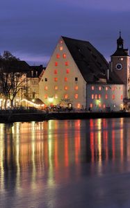 Preview wallpaper universitat regensburg, germany, evening, building, street