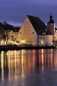 Preview wallpaper universitat regensburg, germany, evening, building, street