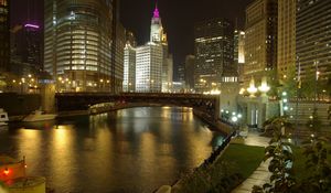 Preview wallpaper usa, illinois, chicago, city, street, night, river, bridge