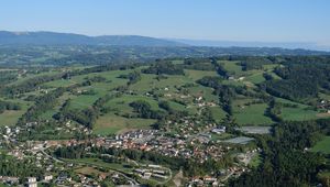 Preview wallpaper valley, houses, trees, nature, aerial view