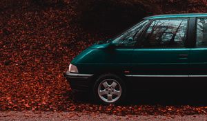 Preview wallpaper van, car, forest, autumn