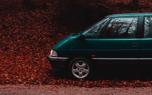 Preview wallpaper van, car, forest, autumn