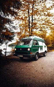 Preview wallpaper van, car, green, nature