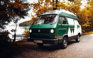 Preview wallpaper van, car, green, nature