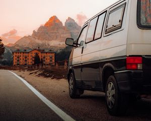 Preview wallpaper van, car, road, curb, travel