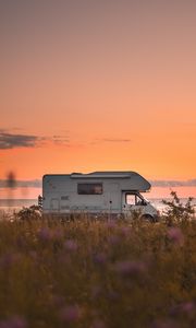Preview wallpaper van, car, side view, sunset, horizon