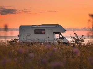 Preview wallpaper van, car, side view, sunset, horizon