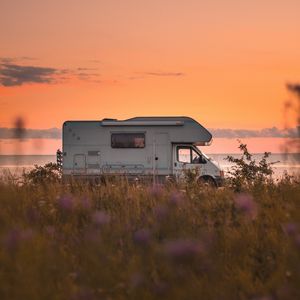 Preview wallpaper van, car, side view, sunset, horizon