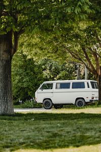 Preview wallpaper van, car, white, old, side view