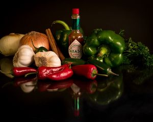 Preview wallpaper vegetables, onions, garlic, sauce, pepper, greens