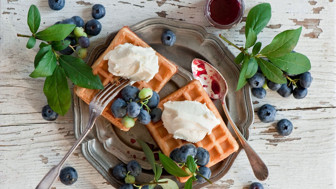 Wallpaper viennese wafers, waffles, dessert, blueberry, berries