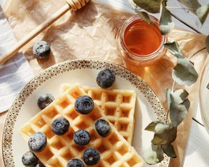 Preview wallpaper viennese waffles, blueberries, berries, honey