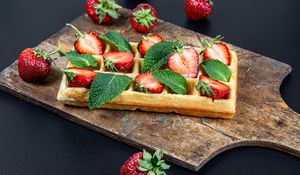 Preview wallpaper viennese waffles, waffles, strawberries, berries, fruits