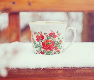 Preview wallpaper village, mug, winter