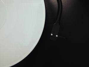 Preview wallpaper vinyl, player, minimalism, bw