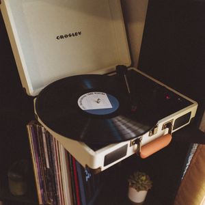 Preview wallpaper vinyl record player, vinyl record, retro