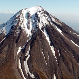 Preview wallpaper volcano, kamchatka, snow, slopes