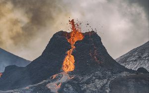 Preview wallpaper volcano, lava, eruption, hot