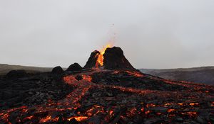Preview wallpaper volcano, lava, eruption, spray, hot