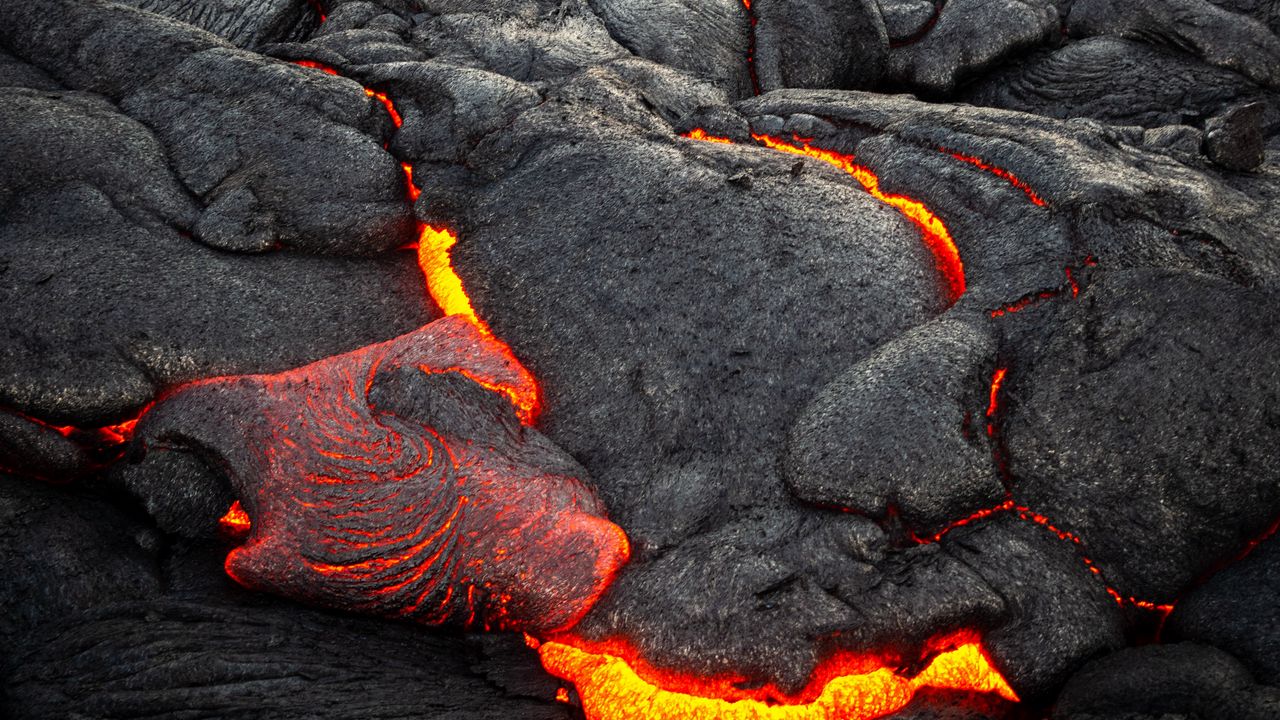 Wallpaper volcano, lava, surface, fiery, bumps