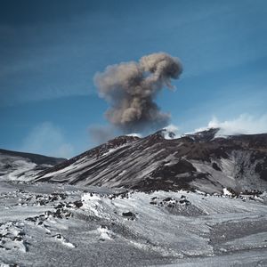 Preview wallpaper volcano, mountain, cloud, ash