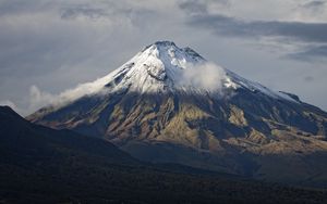 Preview wallpaper volcano, mountains, snowy, clouds