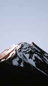 Preview wallpaper volcano, peak, snowy, relief