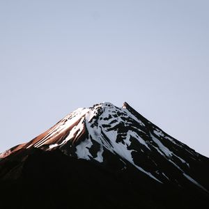 Preview wallpaper volcano, peak, snowy, relief