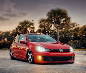 Preview wallpaper volkswagen, bagged, mk6, gti, red, side view