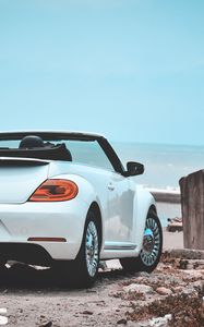 Preview wallpaper volkswagen beetle, cabriolet, white, sea